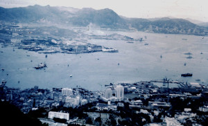 hong kong mustavalkoisena